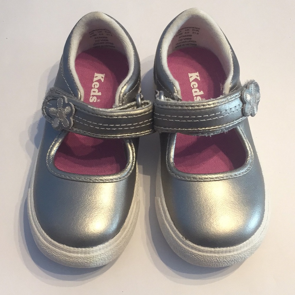 Silver Keds Size US 5.5 EU 2.5 Mint condition